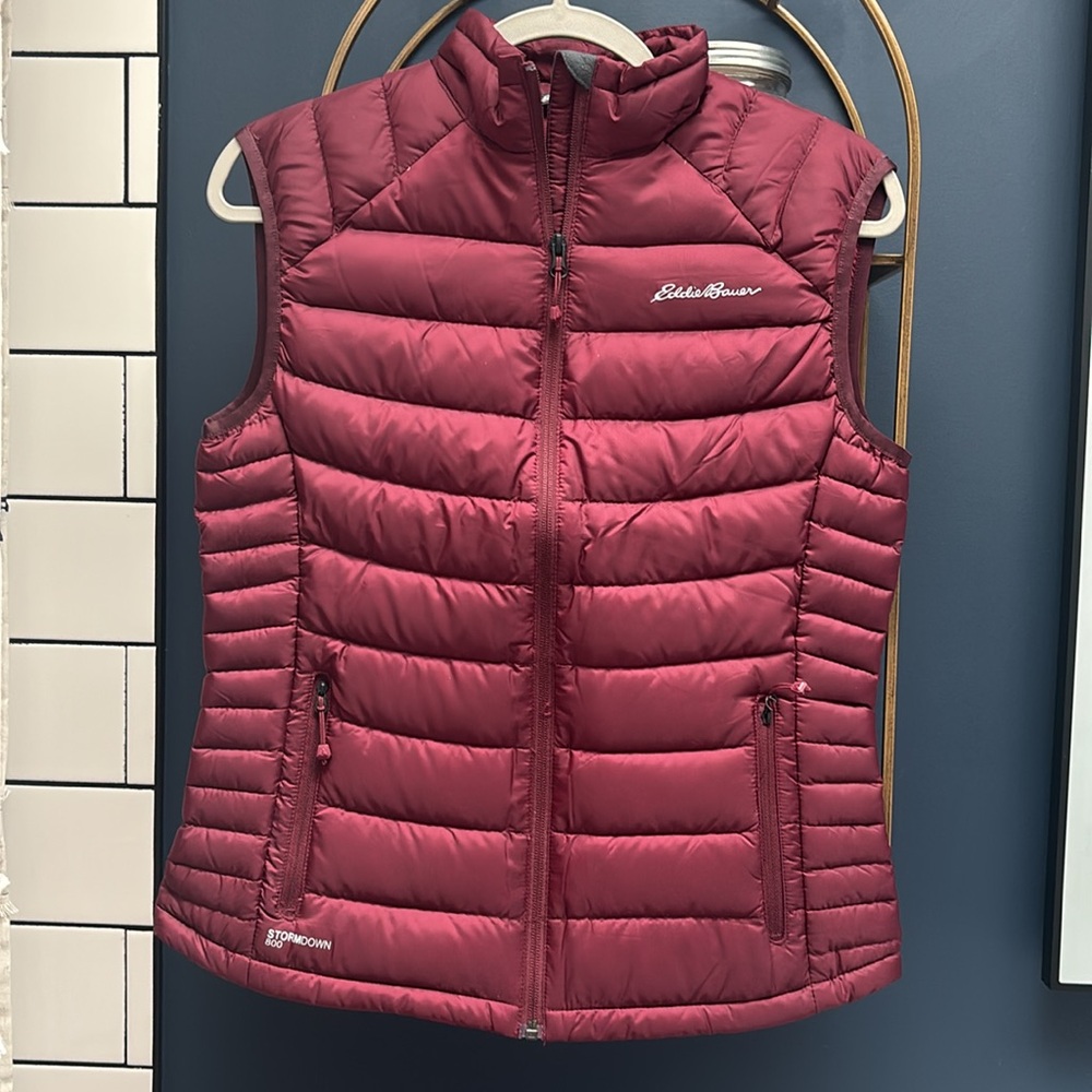 Eddie Bauer First Ascent Downlight Storm Vest dark berry